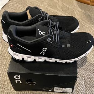 On Cloud cloud NEW IN BOX Size 8
